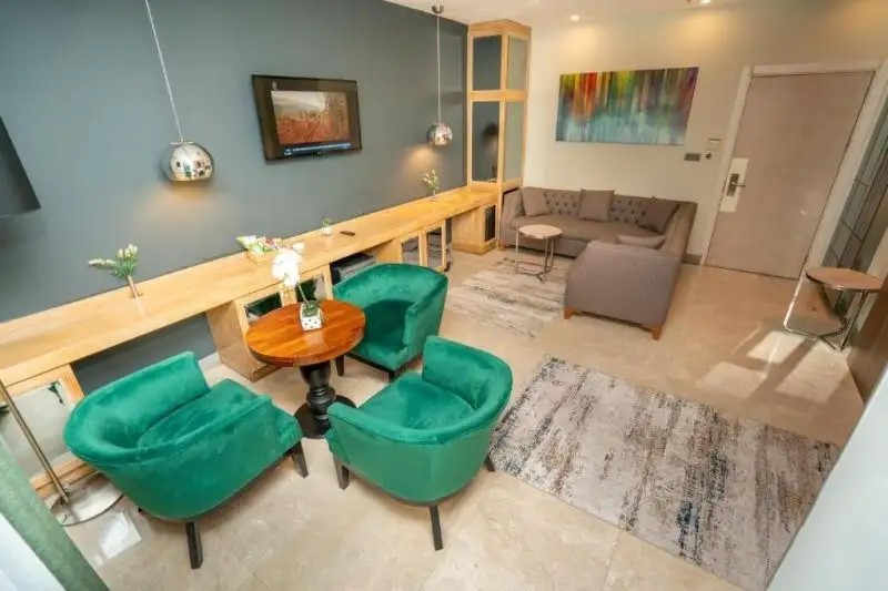THE GATE 30 SUITES