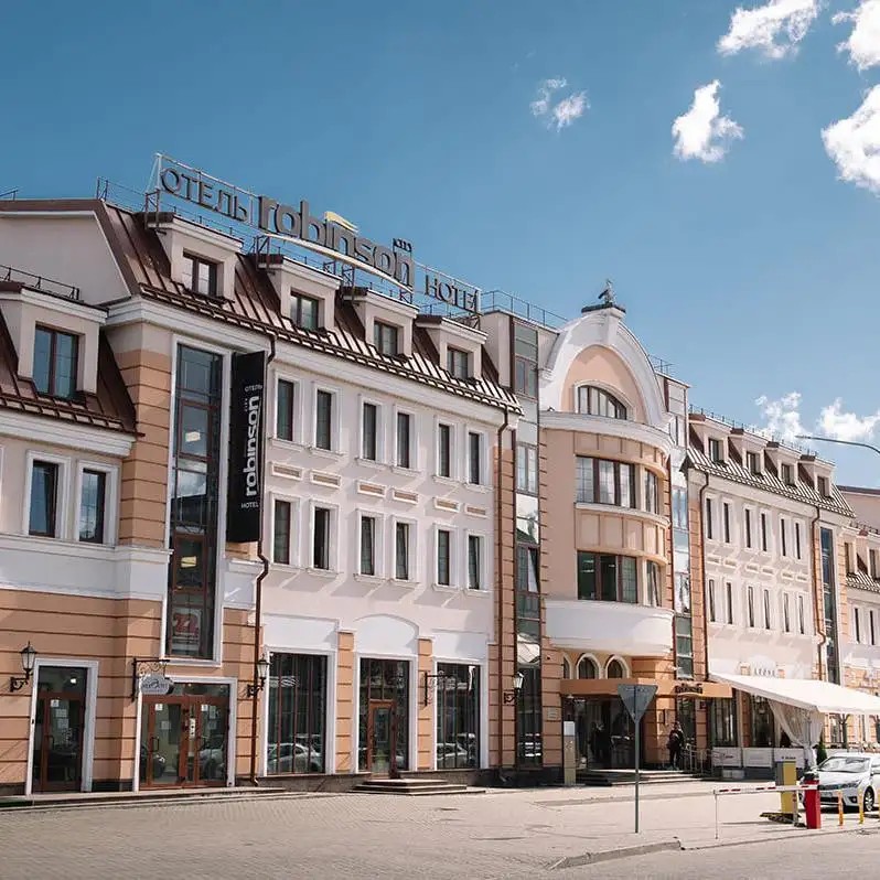 ROBINSON CITY (РОБИНЗОН СИТИ)