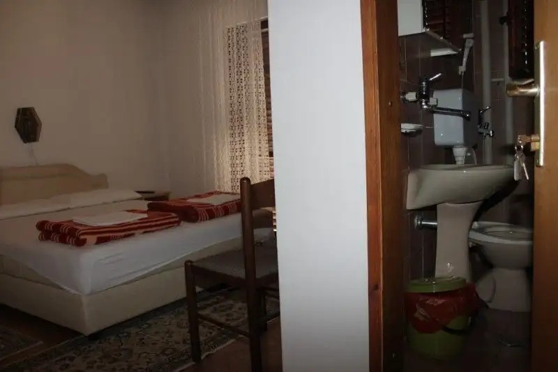 APARTMENT NIRA (EX. RADONJIC)