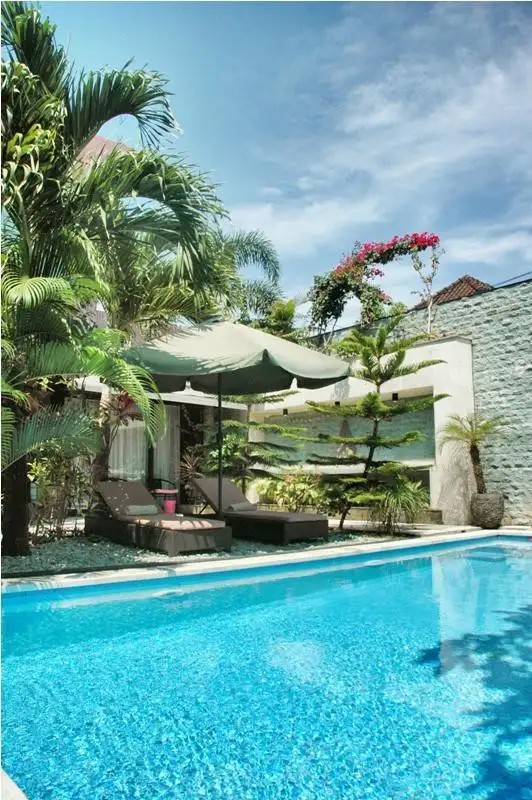MARINOS PLACE