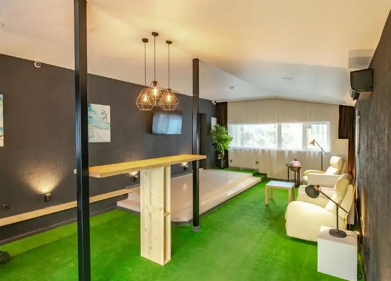SUNRISE APARTMENTS