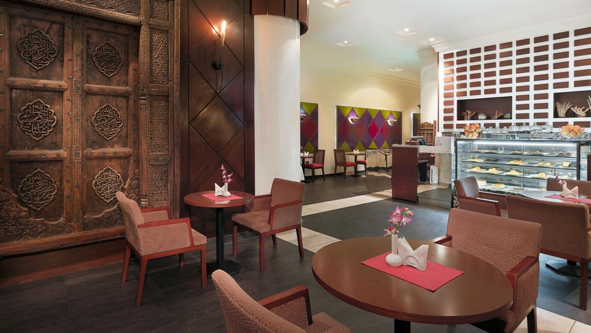 CITY SEASONS AL HAMRA