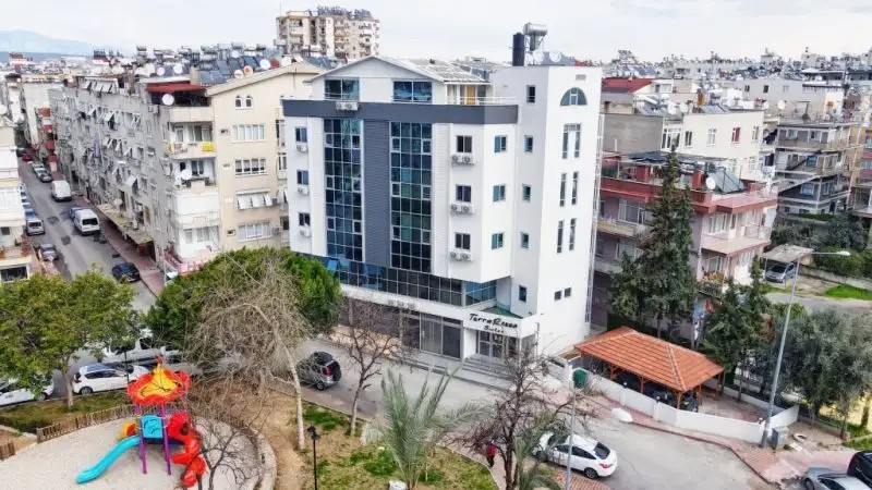 TERRA ROSSA SUITES