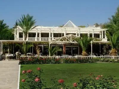 ARINNA HOTEL