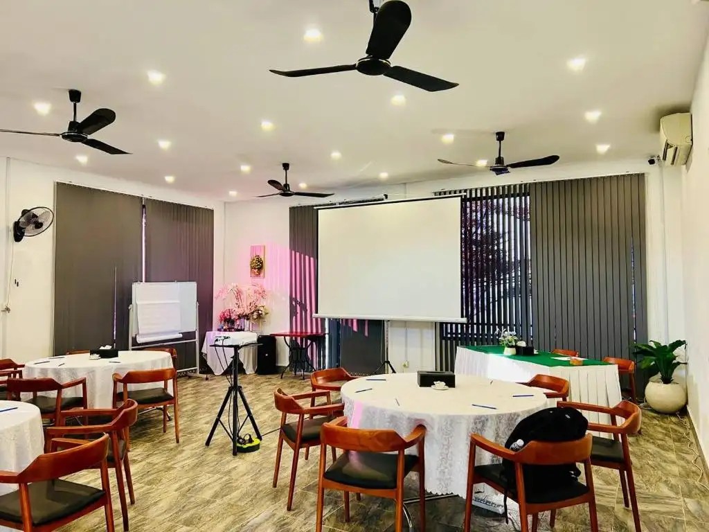 SEA BREEZE RESORT