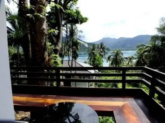 RESOLUTION RESORT