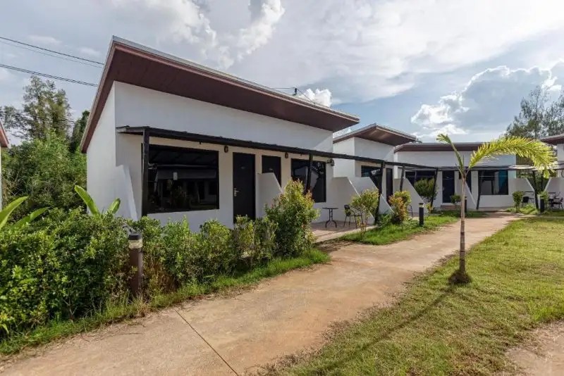OYO 433 IWP WAKE PARK & RESORT HOTEL