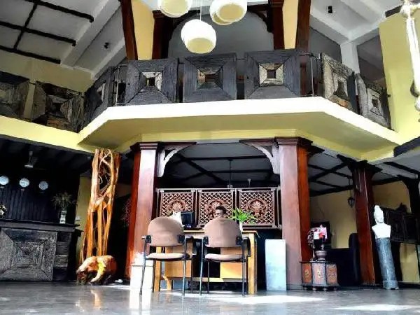 CORMARAN BEACH HOTEL