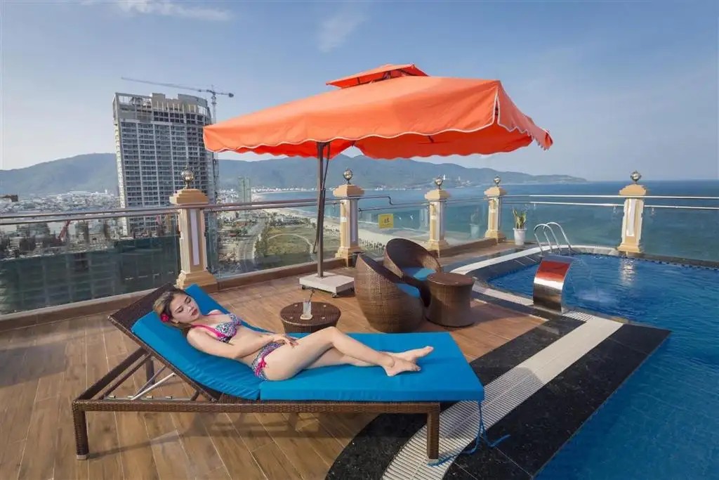 SEVEN SEA HOTEL