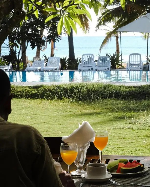 CARDAMON HOTEL NILAVELI