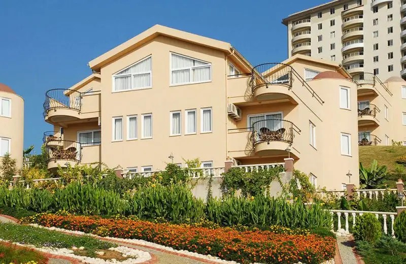 GOLDEN LUXURY APARTMENTS & VILLAS