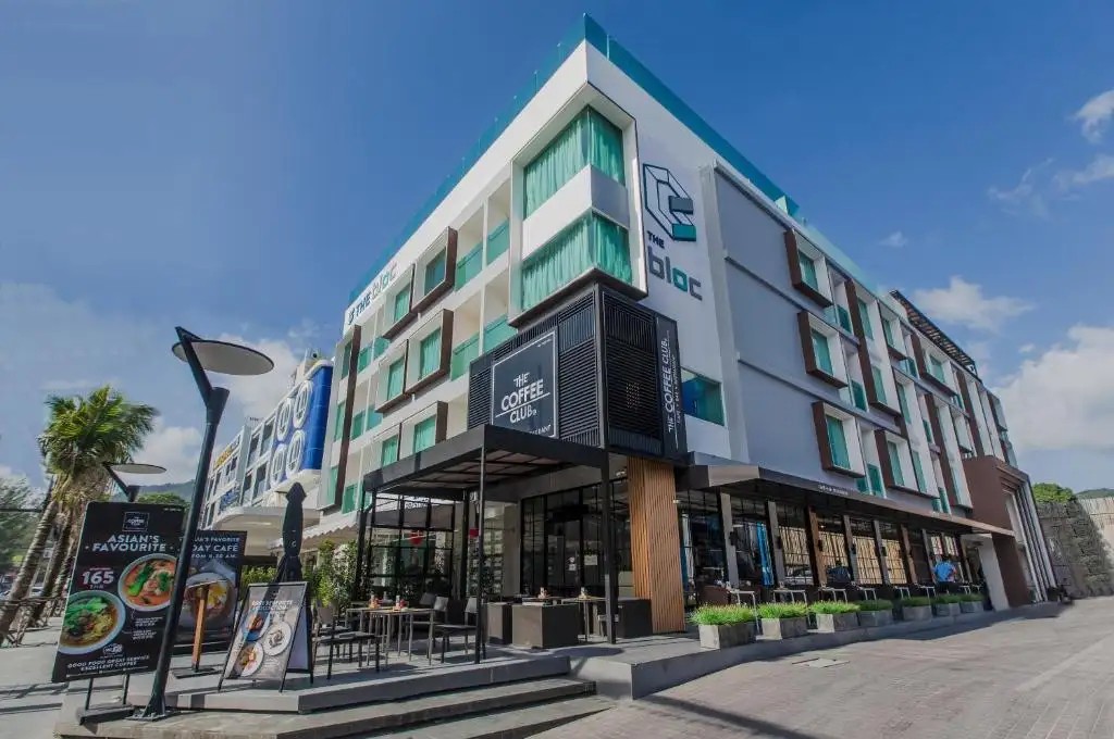 THE BLOC HOTEL