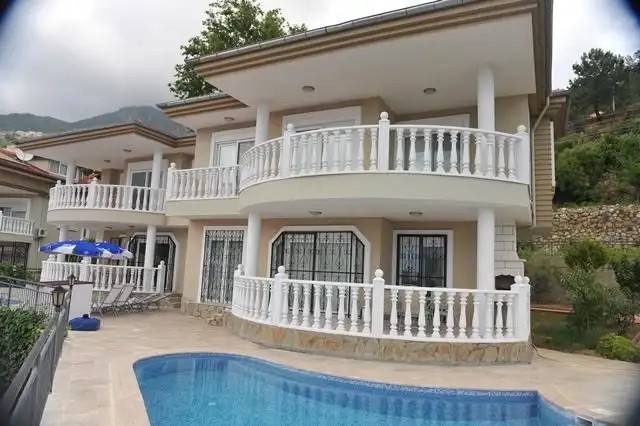 BEST HOUSE VILLA PARK