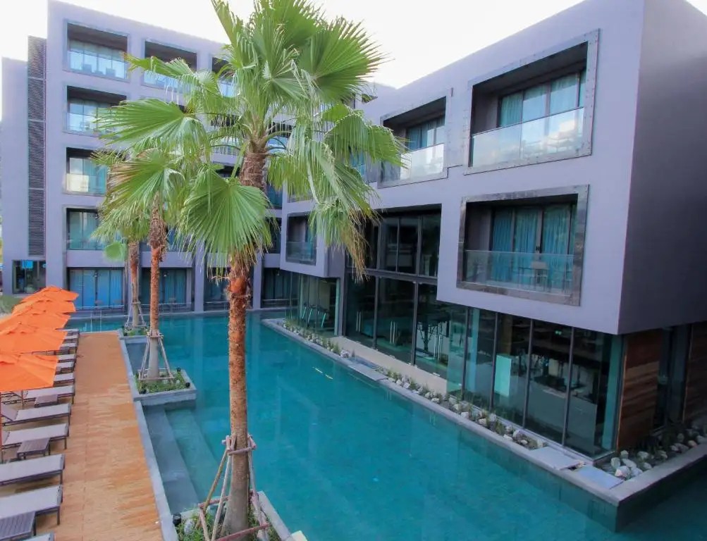 SUGAR MARINA RESORT SURF