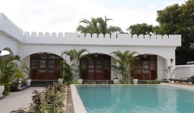 THE GOLDEN BLUE LUXURY HOTEL