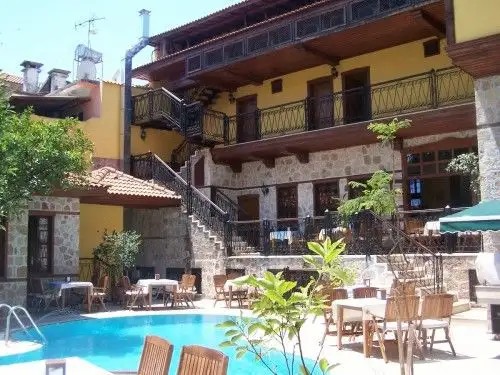 LA PALOMA HOTEL