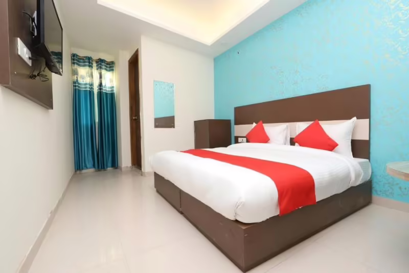 OYO 19687 HOTEL AIRWAY