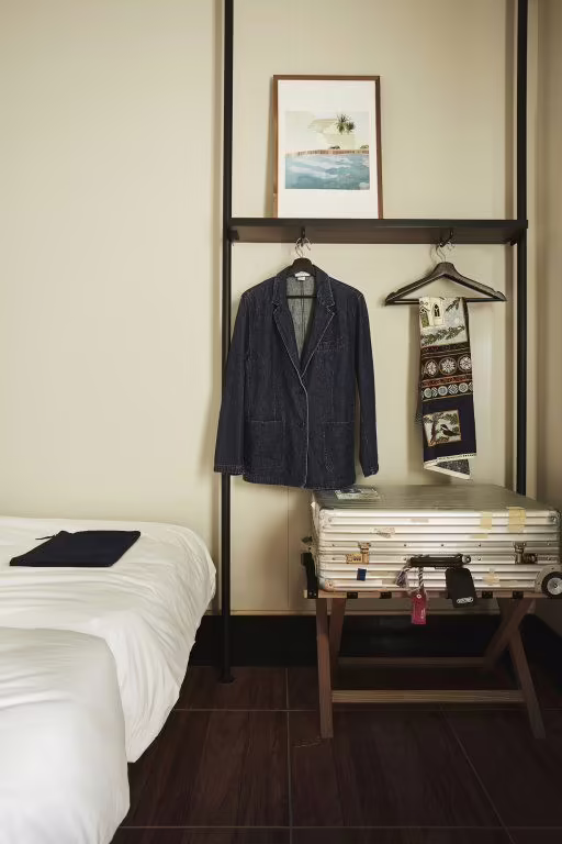 JOSH HOTEL
