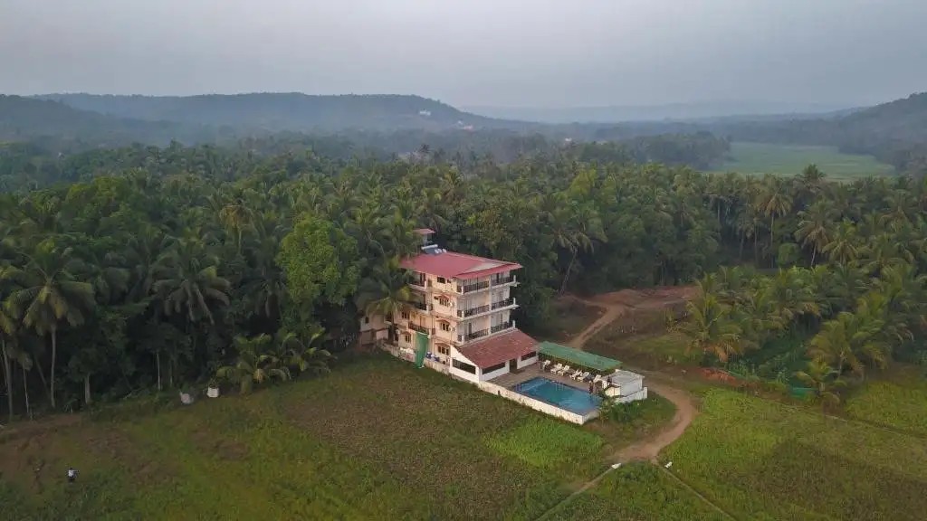 SHIVAM BNB MANDREM