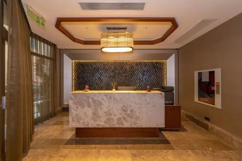 FERI SUITES