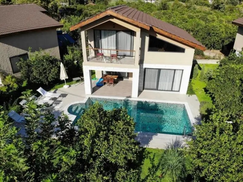 OUTSTANDING VILLA WITH PRIVATE POOL AND JACUZZI IN FETHIYE