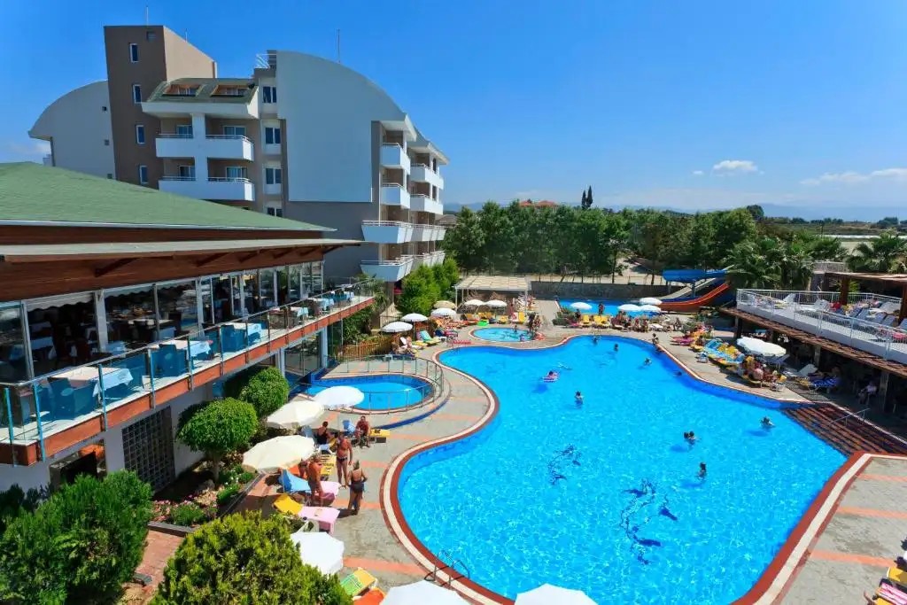 CLUB MERMAID VILLAGE