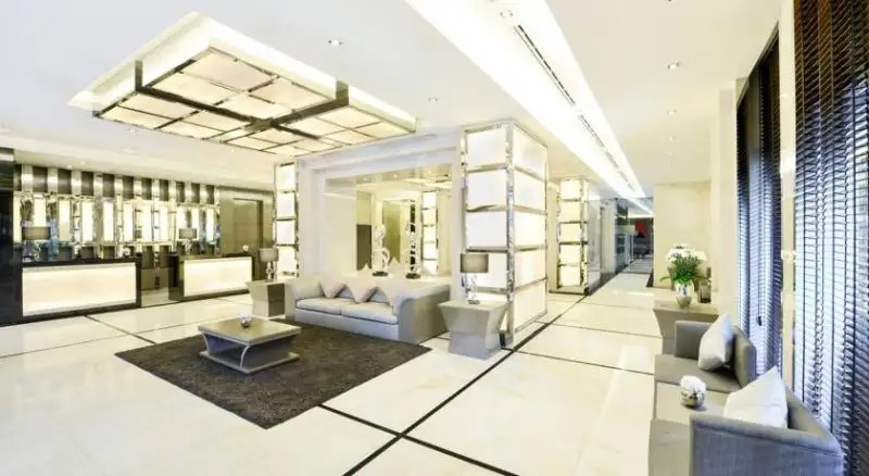 CENTRE POINT HOTEL CHIDLOM (EX. CENTRE POINT LANGSUAN)