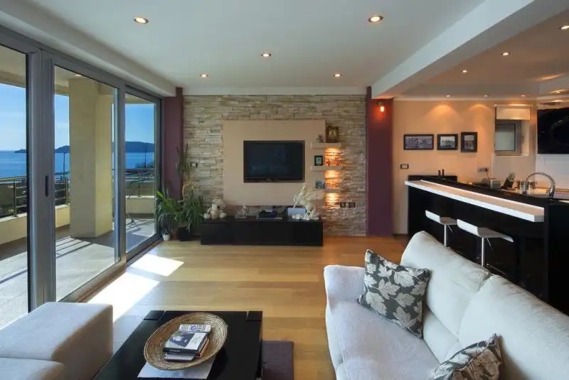 RAYMOND KAZANEGRA APARTMENTS