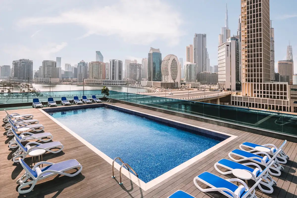 RADISSON BLU HOTEL DUBAI CANAL VIEW