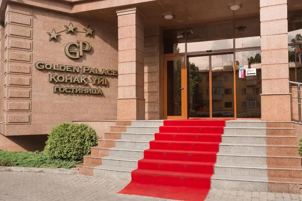 GOLDEN PALACE