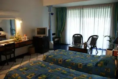 CEYSANDS HOTEL