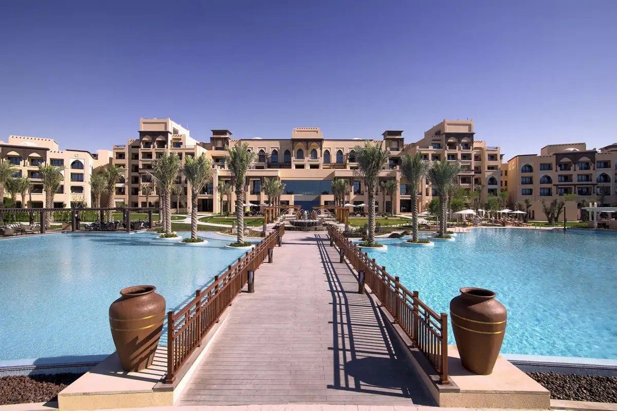 SAADIYAT ROTANA RESORT & VILLAS