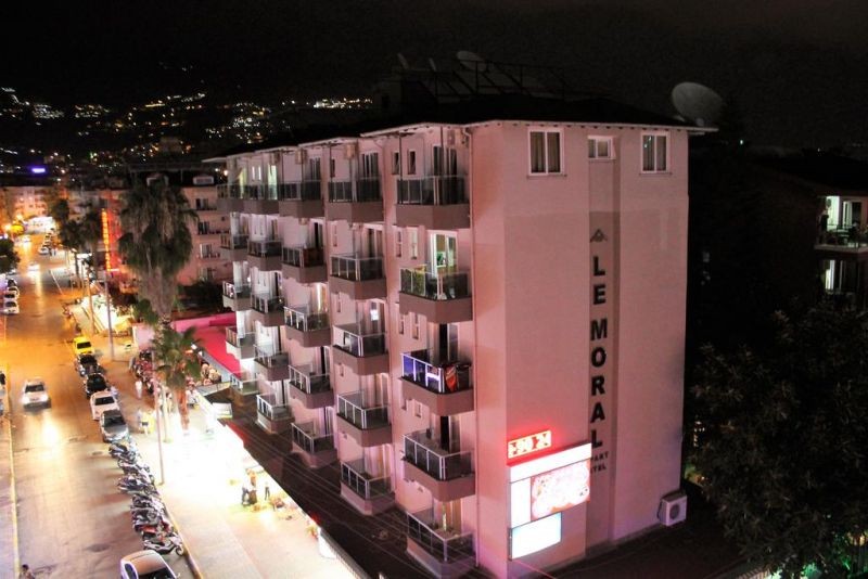 LE MORAL APARTMENT