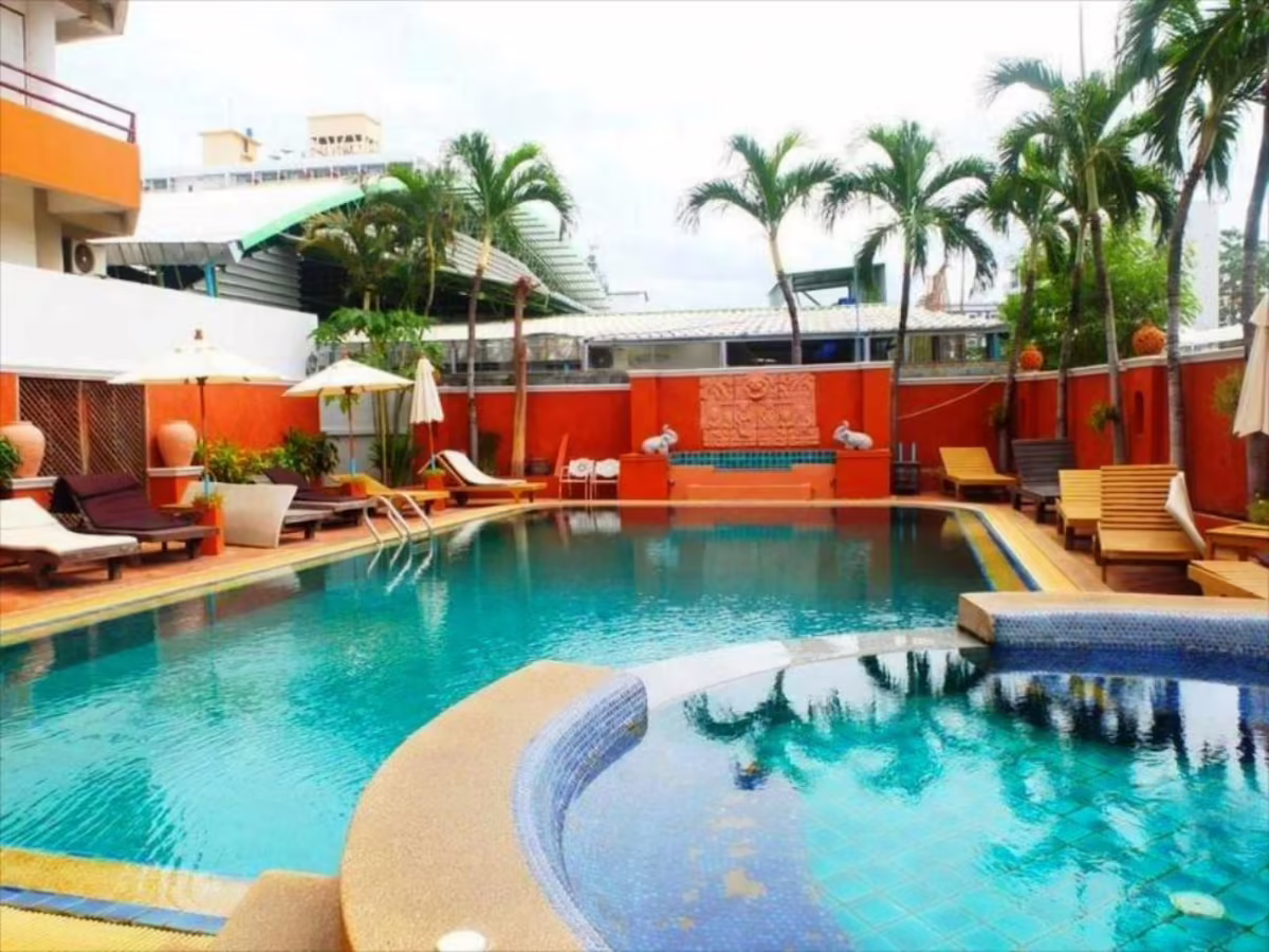 SKAW BEACH HOTEL