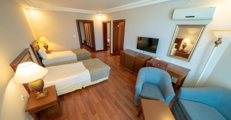 hotel grand family