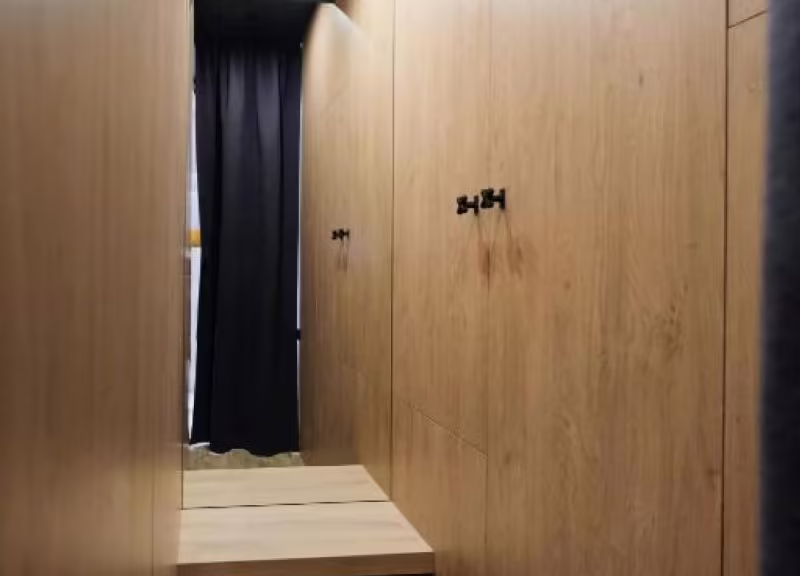 INBOX CAPSULE HOTEL