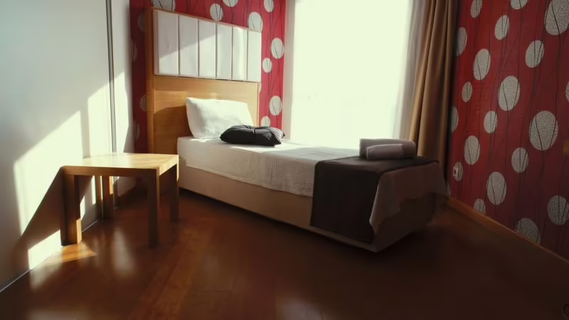 MY MIRA DELUXE RESORT HOTEL