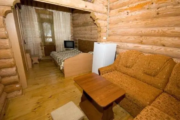 СТАРЫЙ ДОМБАЙ