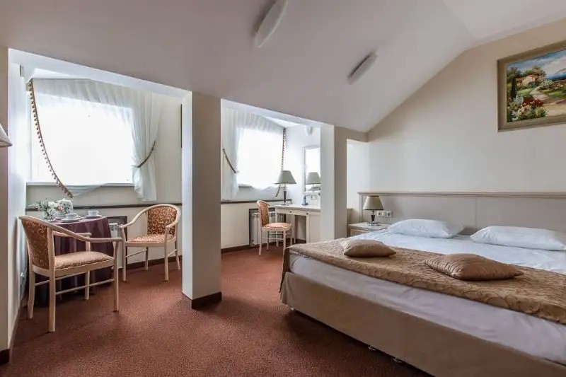 CLEVER HOTEL & SPA (КЛЕВЕР)