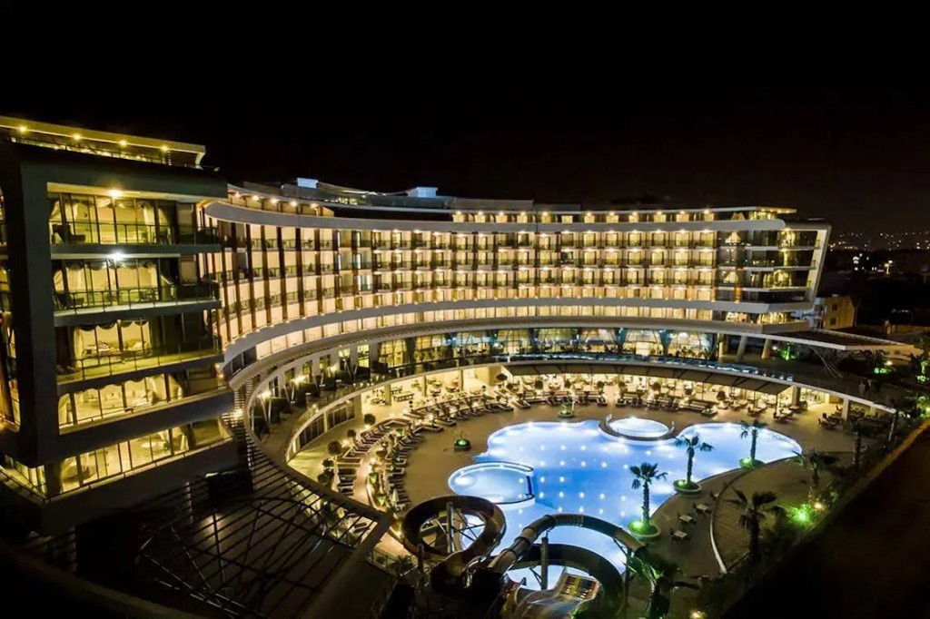 XORIA DELUXE HOTEL