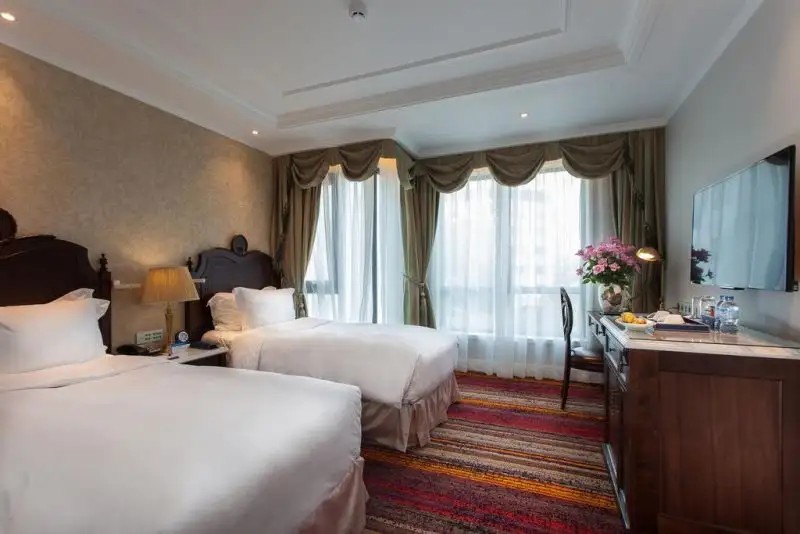 THE LAPIS HOTEL